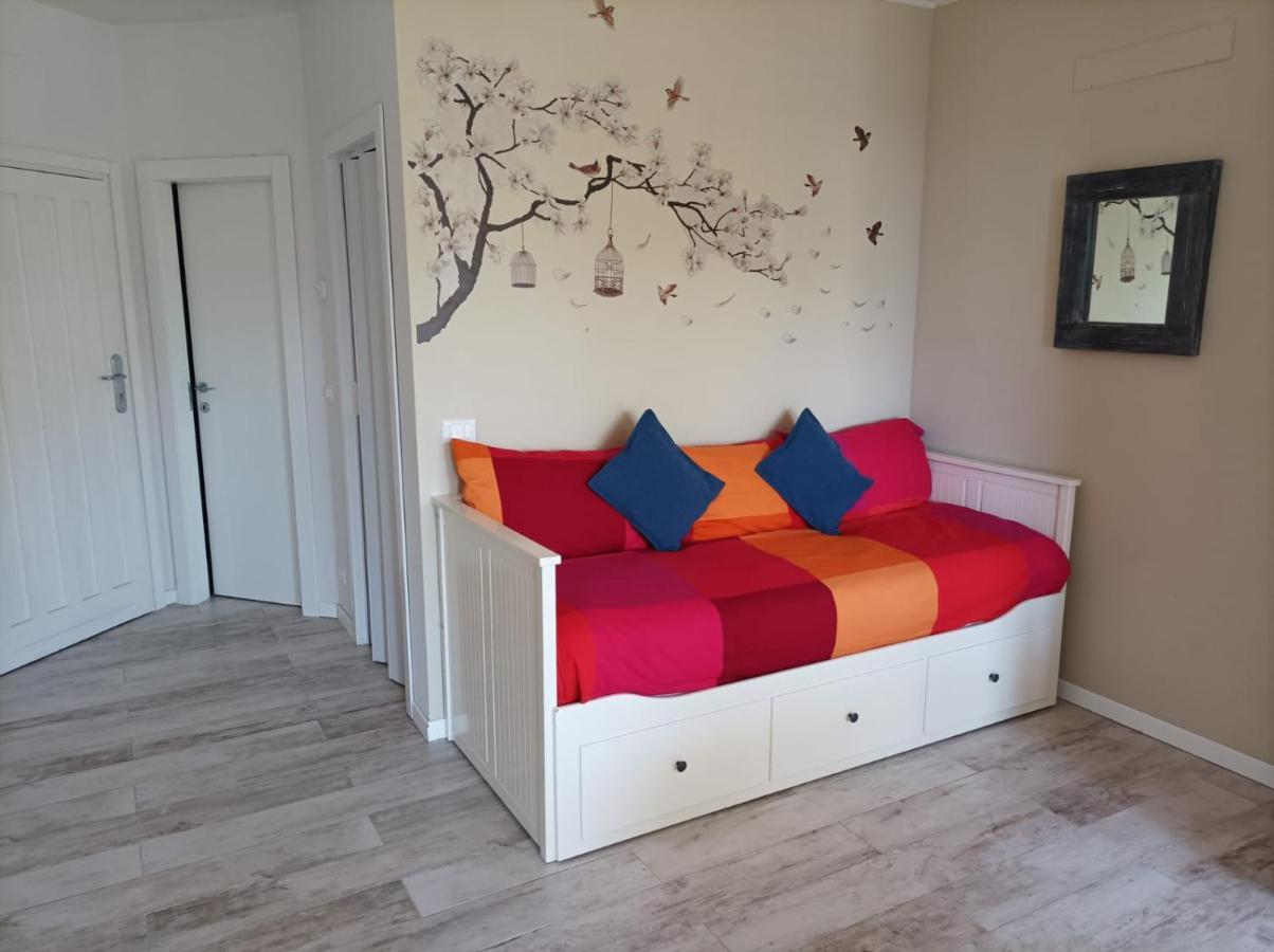 Lake View Studio Flat Riva del Garda Bagian luar foto
